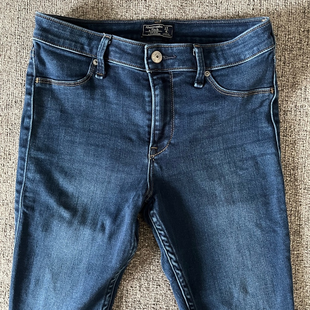 Abercrombie & Fitch Midrise Jean Legging
